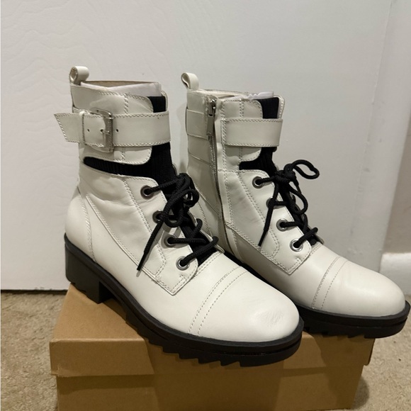 Marc Fisher White Leather Winter Zip-up Ankle Boot - Picture 3 of 13